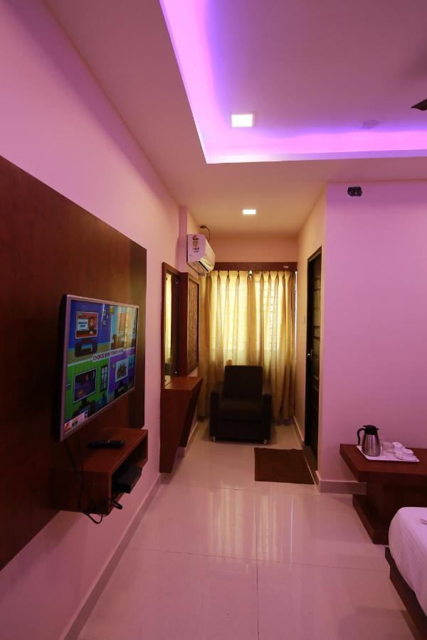 Hotel Apple Suites Bangalore Exterior foto