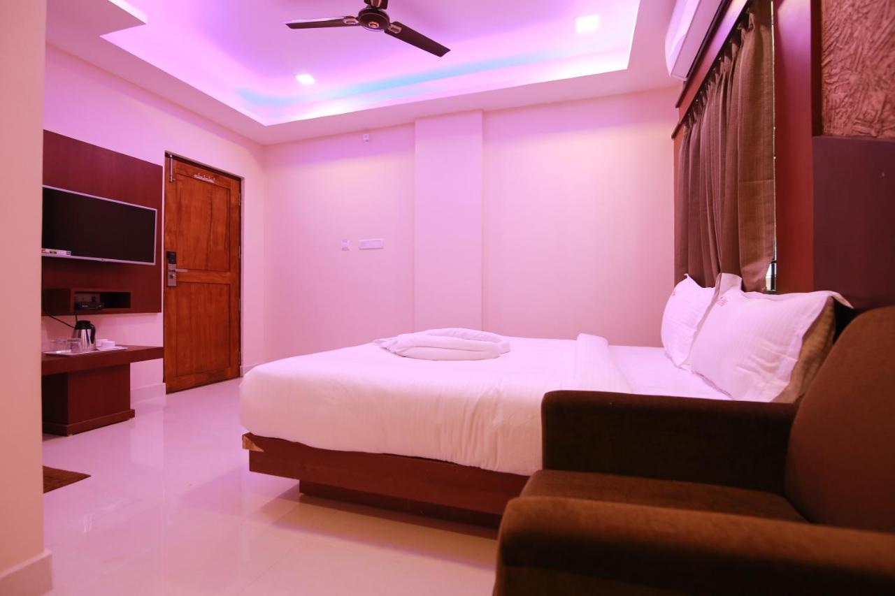 Hotel Apple Suites Bangalore Exterior foto
