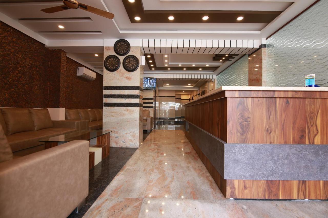 Hotel Apple Suites Bangalore Exterior foto