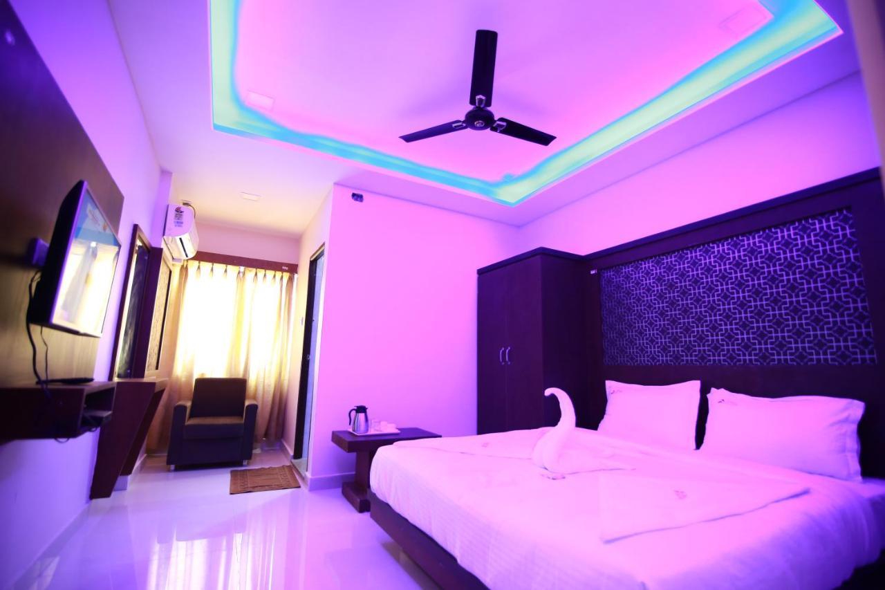 Hotel Apple Suites Bangalore Exterior foto